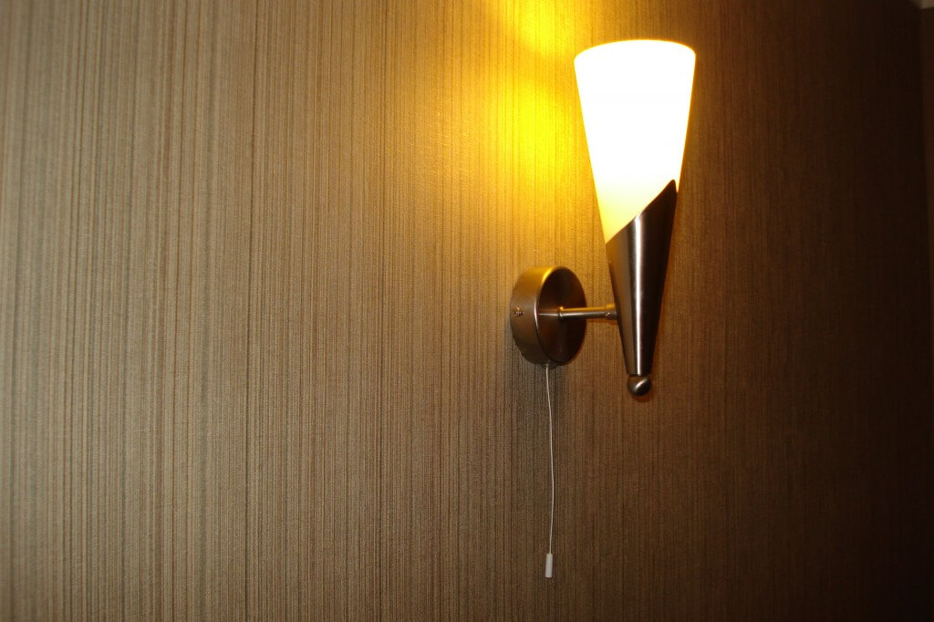 Rope light switch