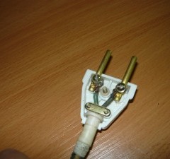 Electric Plug Replacement Instructions