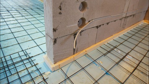 How to conduct wiring in the house of aerated concrete?