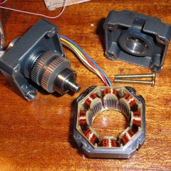 Što je stepper motor, zašto je potreban i kako funkcionira