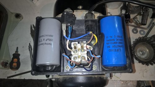 Capacitors in the motor